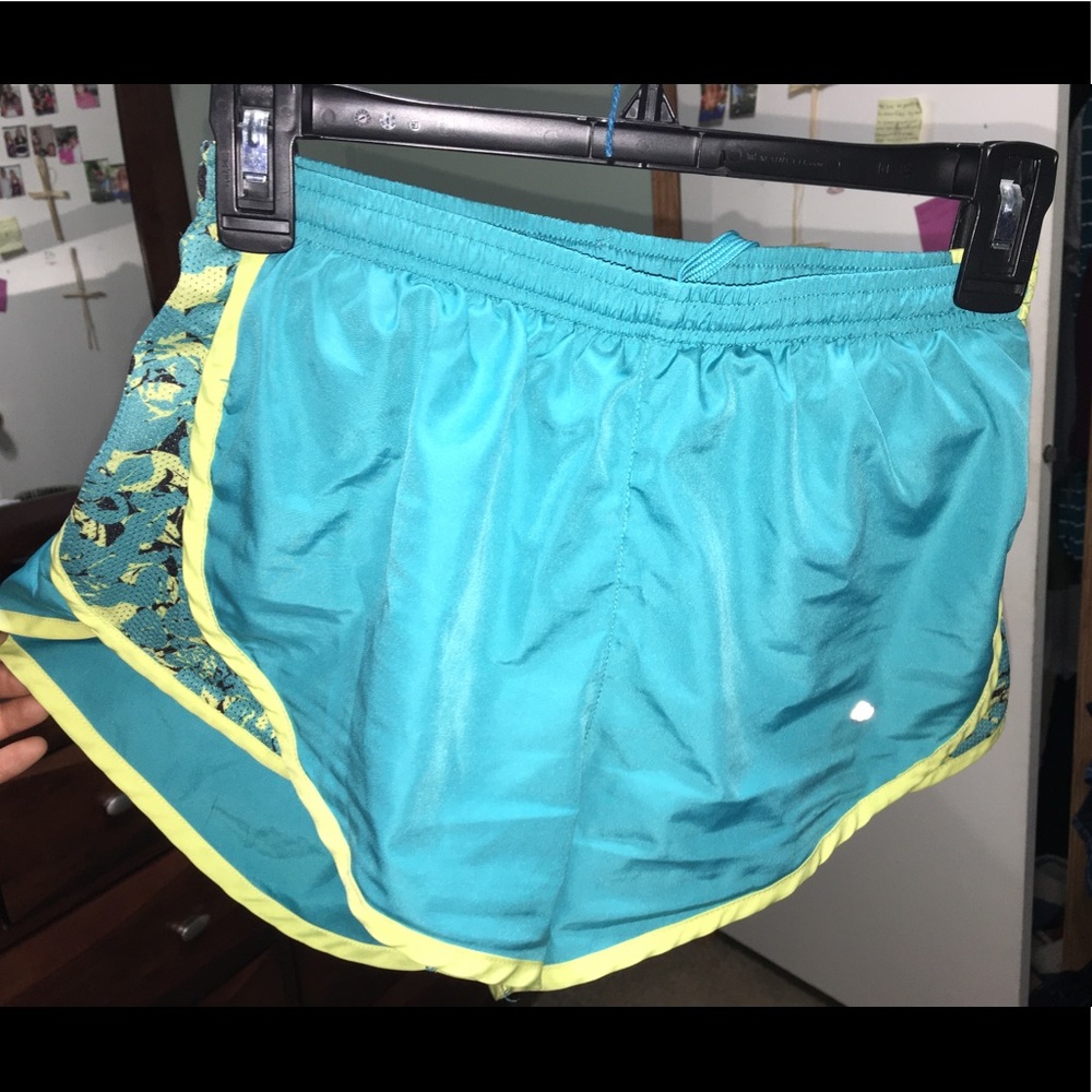Sports shorts